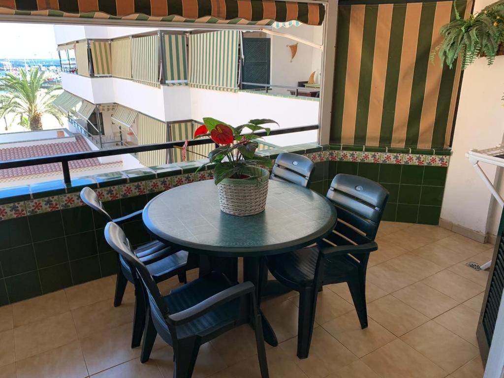 Views To The Infinite Sea In Los Cristianos لوس كريستيانوس المظهر الخارجي الصورة